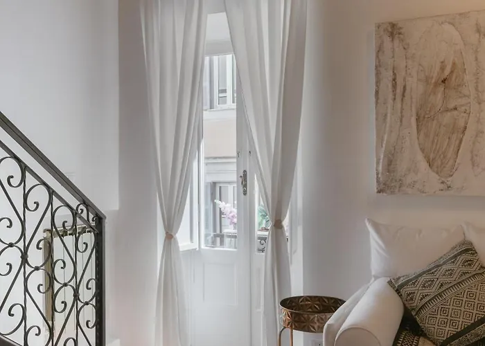 Piazza Navona Historic Luxury Daire *